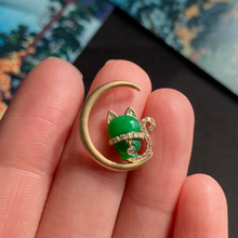 將圖片載入圖庫檢視器 『#金貓倚月 』 | 𝟷𝟾𝙺 𝙻𝚞𝚌𝚔𝚢 𝙲𝚊𝚝 𝙿𝚎𝚗𝚍𝚊𝚗𝚝 | 110822P1#15
